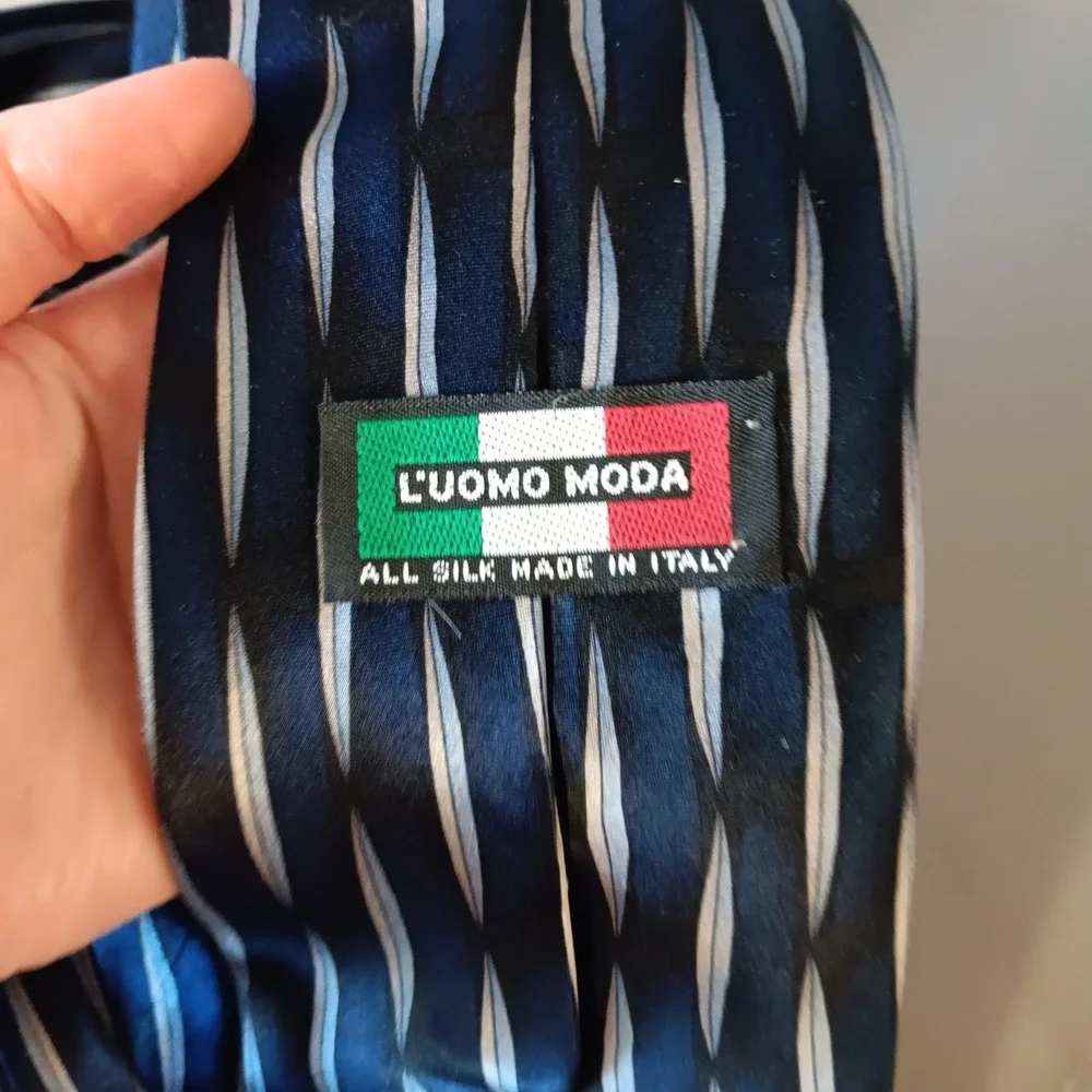 Luomo Moda Italy‎ Silk Necktie Blue Silver Geometric Abstract Business Tie